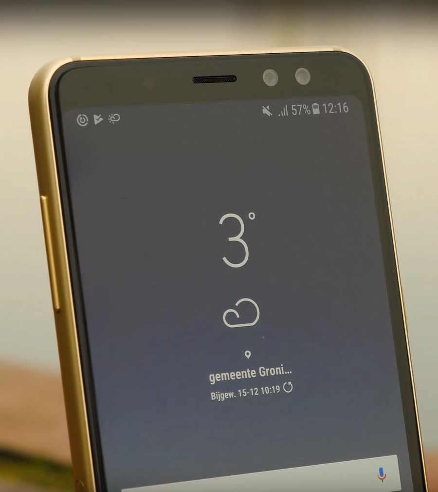 Samsung Galaxy A8 2018 picture 2