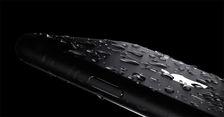 iphone 7 is now waterproof